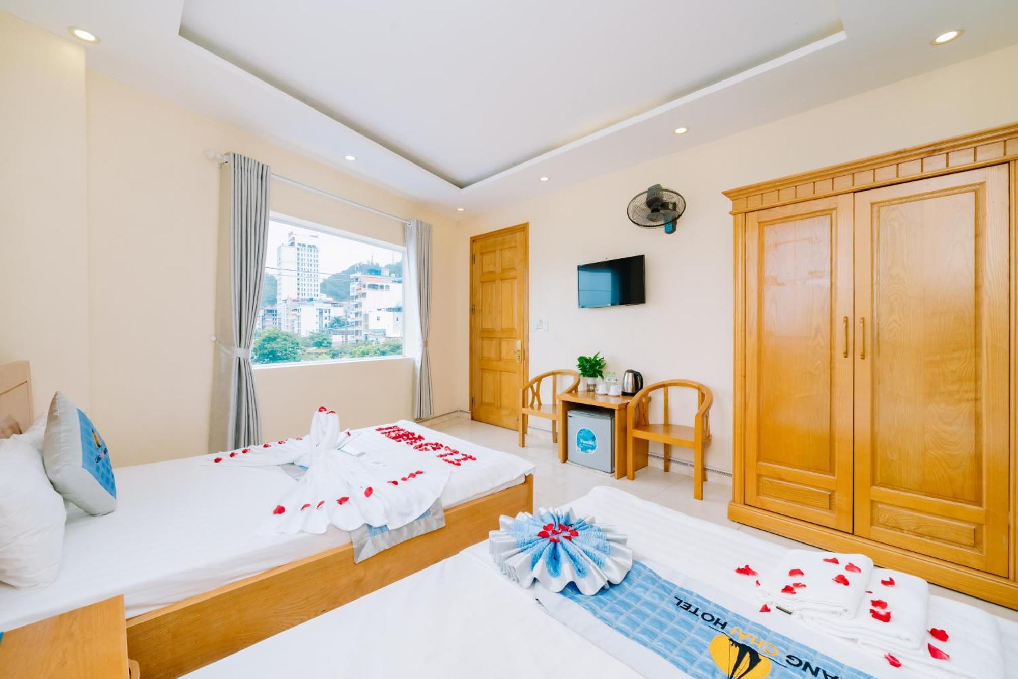 Lang Chai Hotel Cat Ba Dong Khe Sau 外观 照片